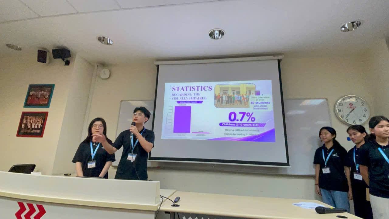 Presenting EduVision AI at the Hwa Chong APYLS in Singapore.